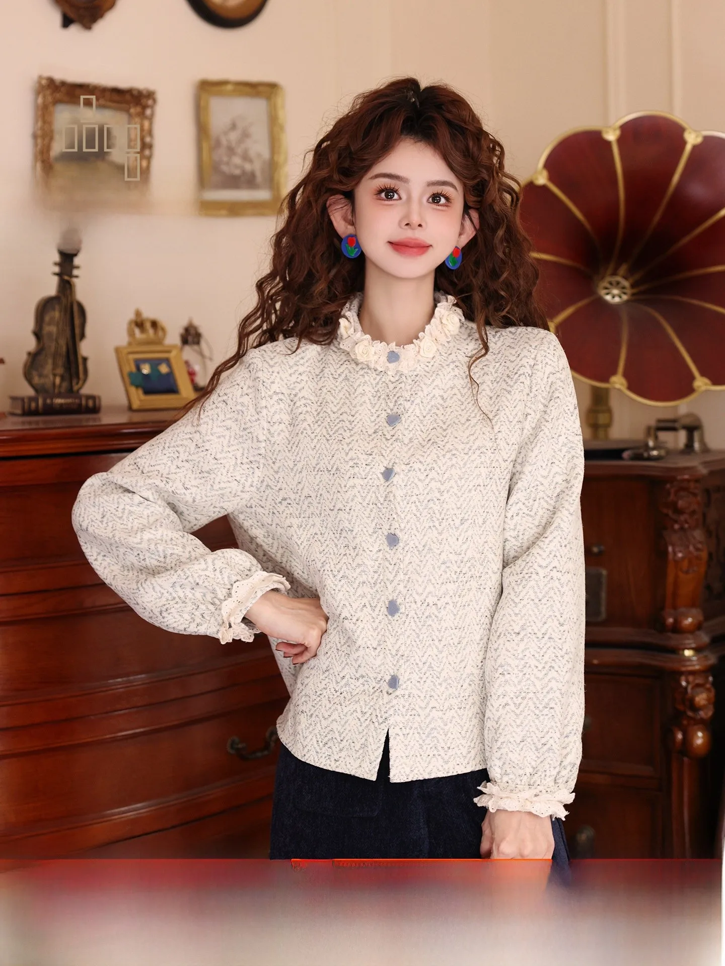 

Chen Jiajie Evening Breeze Long Sve Women's irt 2025 New Sle Lace Collar Versatile Loose Autumn Winter Top