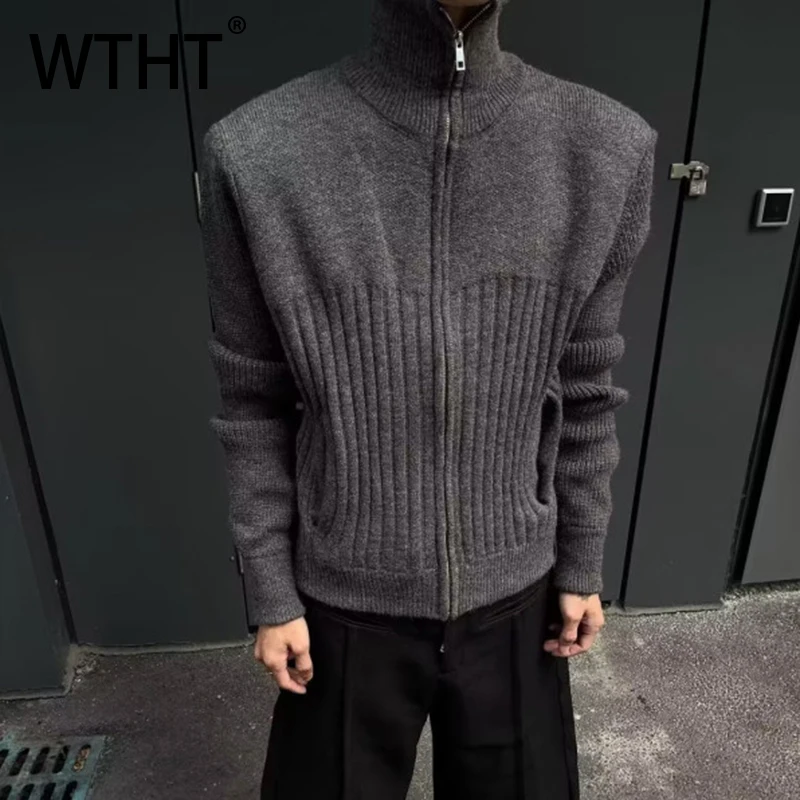 

WTHT Fashion Men's Solid Color Loose Nknit Keep Warm Sweater Trendy Stand Collar Zipper Casual Coats Male 2025 Winter 2A2578