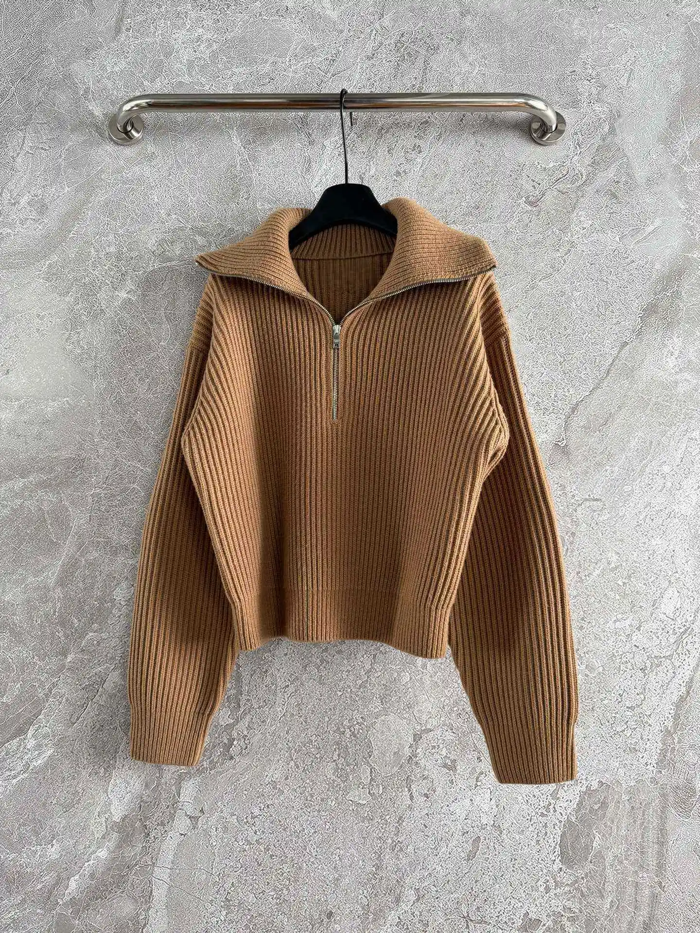 

2025 New Winter Semi-Zip Knit Sweater with Lapel & Leather Elbow Patches, Elegant and Unique