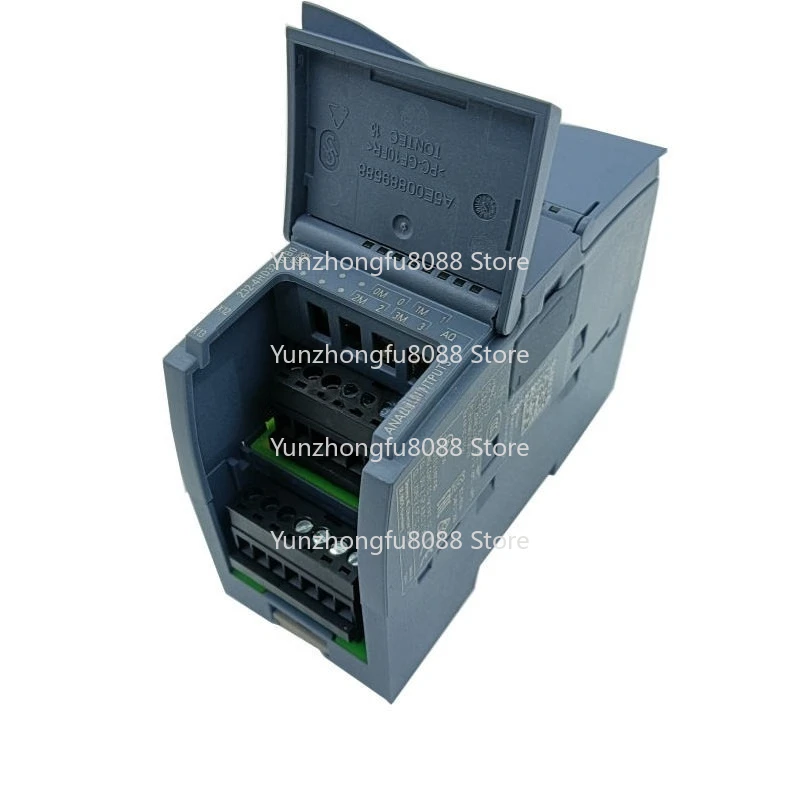 

New 6ES7232-4HD32-0XB0 S7-1200 Analog Output/SM1232 4 AO +/-10 V 14 13-bit Resolution