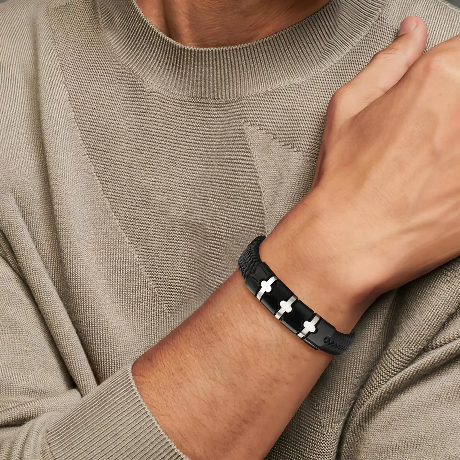 Custom Names Leather Bracelet for Men,Black Microfiber Leather Wristband with Stainless Steel Charm,Father's Day Husband Gift