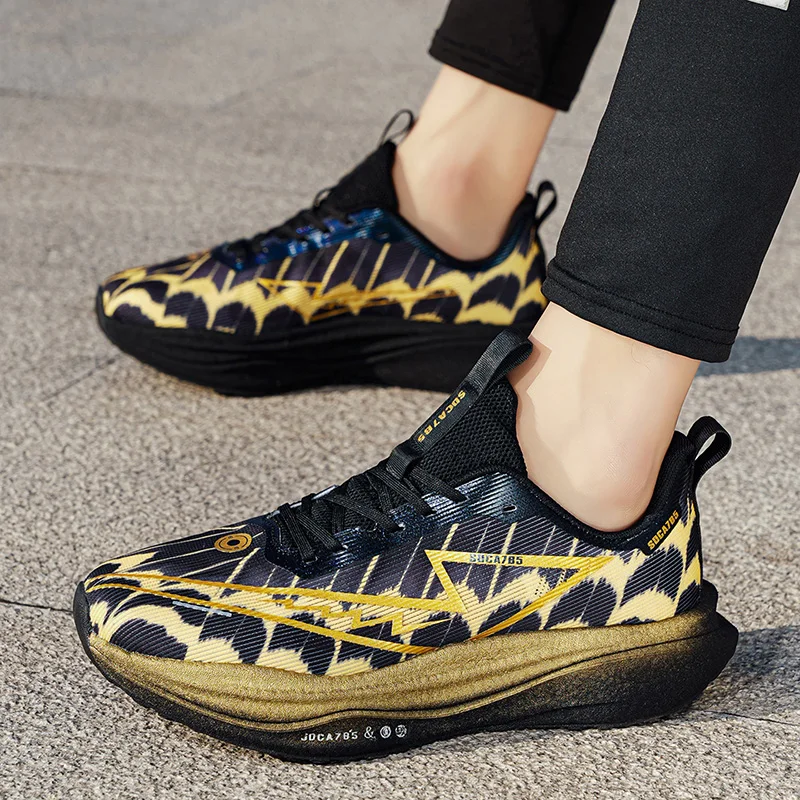 Walking Shoes, Men's Sports Shoes, Fashionable, Multifunctional, Comfortable, Lightweight Running Shoes, Travel Hiking Shoes, Competitive Training Shoes, Using Shock-Absorbing Technology and Carbon Fiber Plates, Suitab