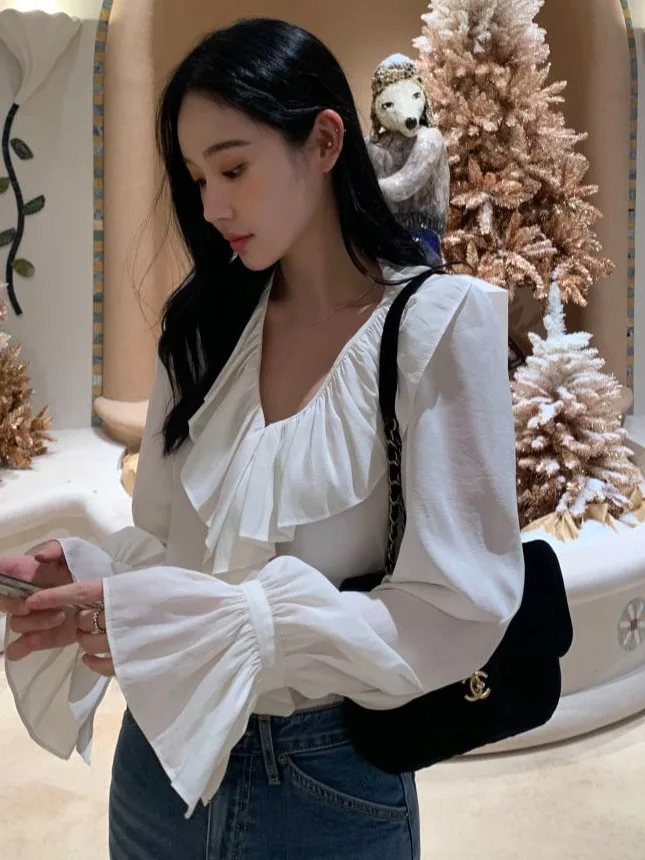 

Chic V-Ne Loose Casual Bell Sve irt Women's Faion Design Spring Autumn Lace Trim Commute Long Sve Pure Color