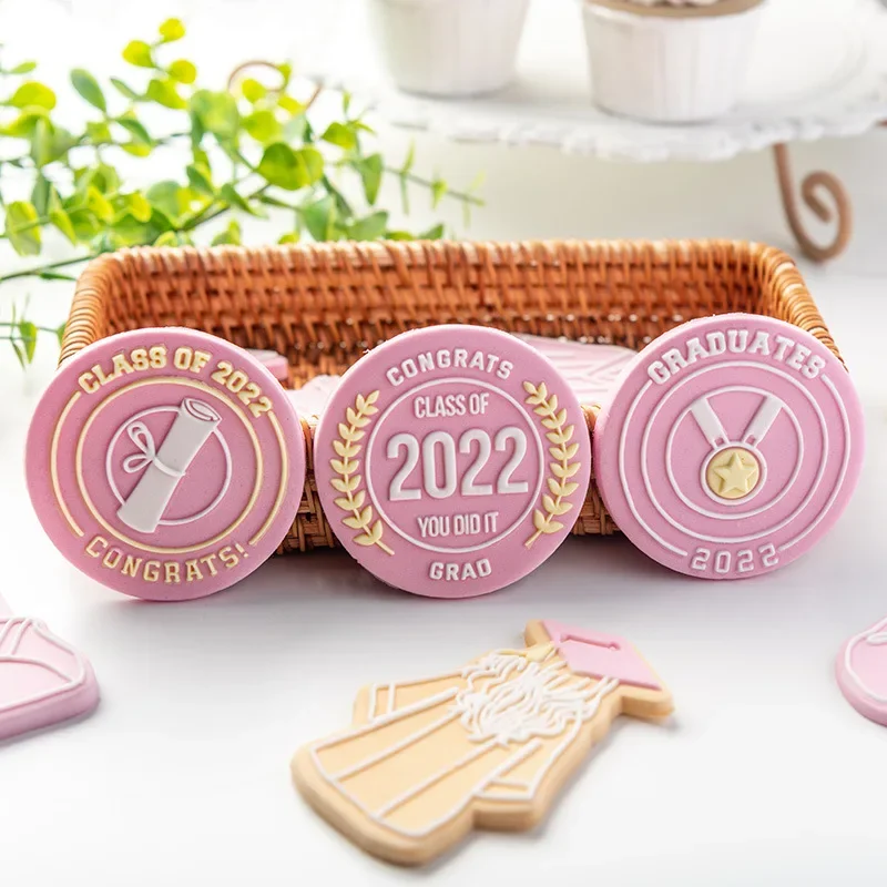 Student Graduation Season Cookie Embosser Mold Graduation Cap Gown Fondant Biscuit Stamps Boy and Girl Icing Sugar Biscuits Tool