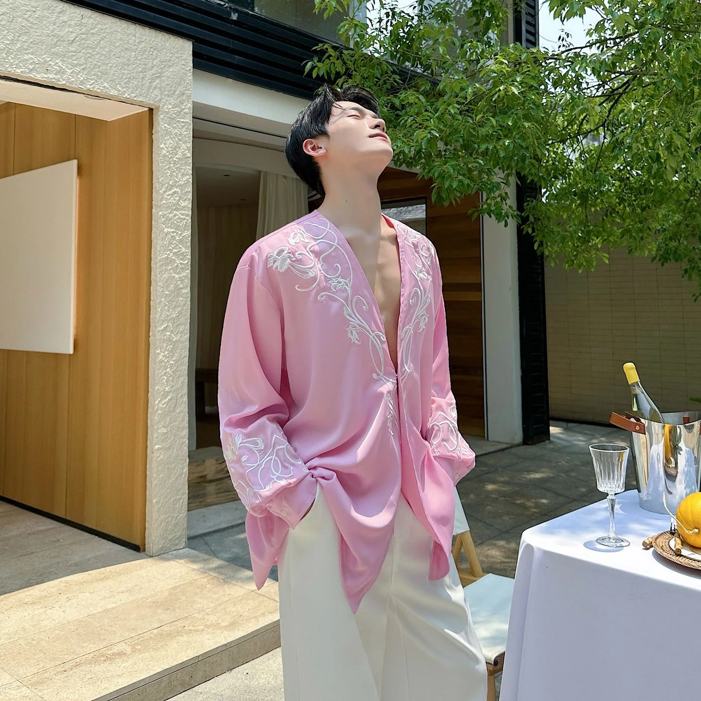 Gentlemen Elegant Fashion Pink Embroidery Shirts Tops Male Sexi Charm Senior Luxury Party Blouse Ice Silky Draped Handsome Coat