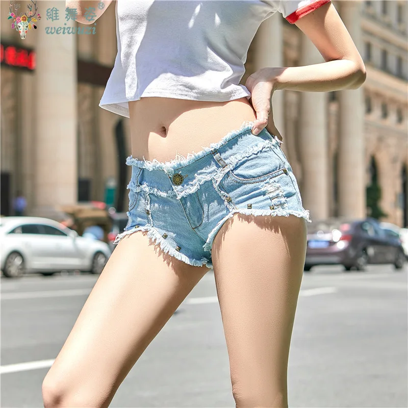 

Sexy Women Rivet Denim Shorts Ripped Low Rise Hot Pants Beach Party Y2k Causal Shorts Vintage Nightclub Pole Dance DS Mini Jeans