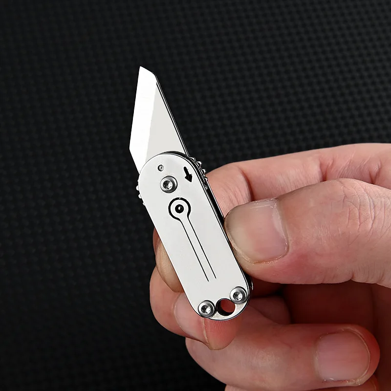 Mini stainless steel mechanical folding knife, portable keychain pendant, easy to disassemble and deliver fruit knife