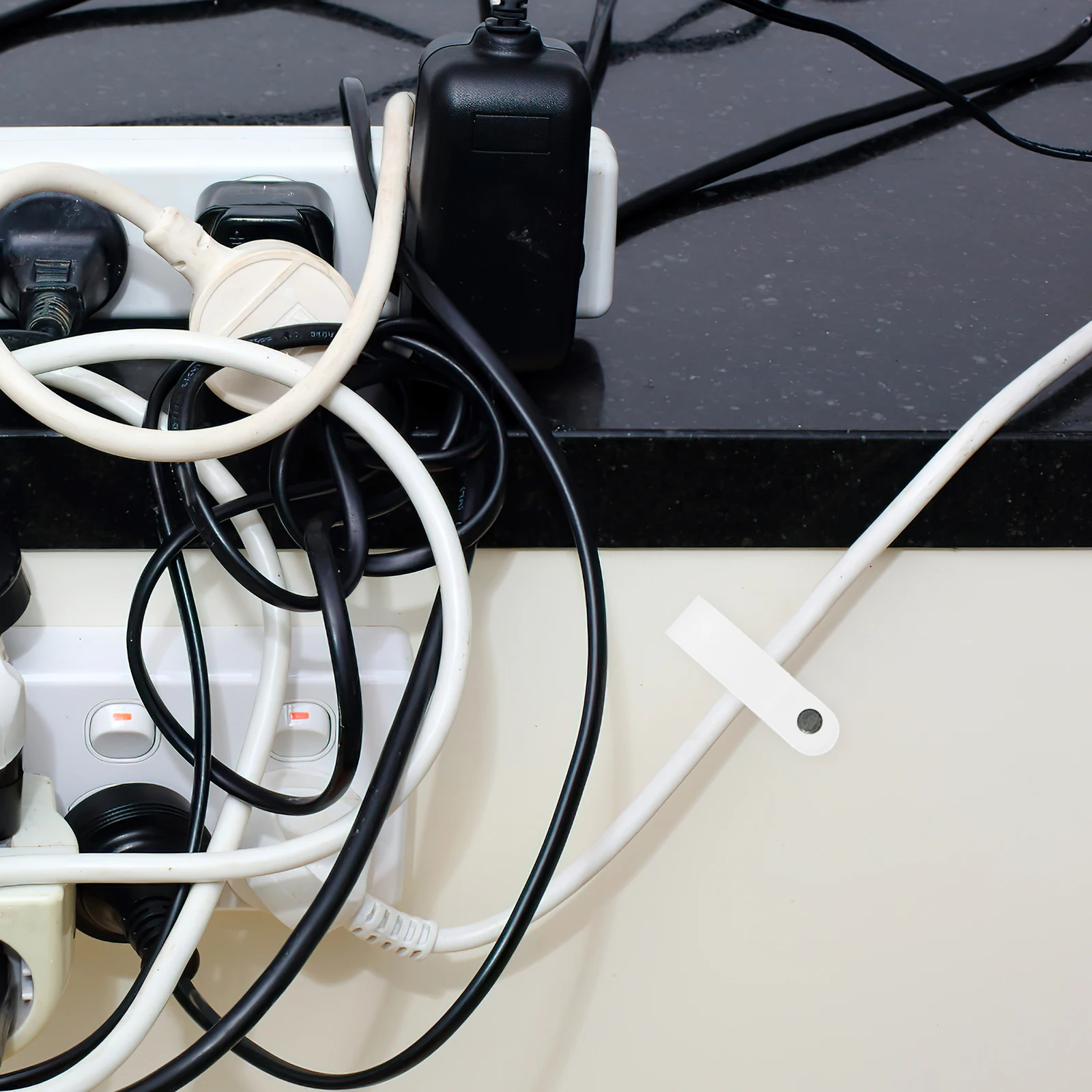 

20Pcs Cable Wire Clip High Strength Wire Holder Easy Install for Cable Management Rope Light Clips Coax Ethernet Telephone