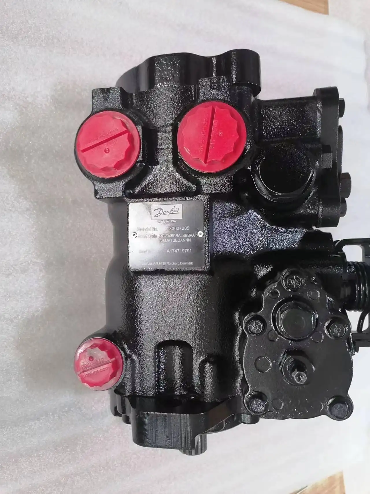 MPV046 M46 HYDRAULIC PISTON PUMP MODEL MPV046CBAJSBBAAABJJATUEDANNN SAUER DAN FOSS PUMP MPV025 MPV035 MPV044 MPV046