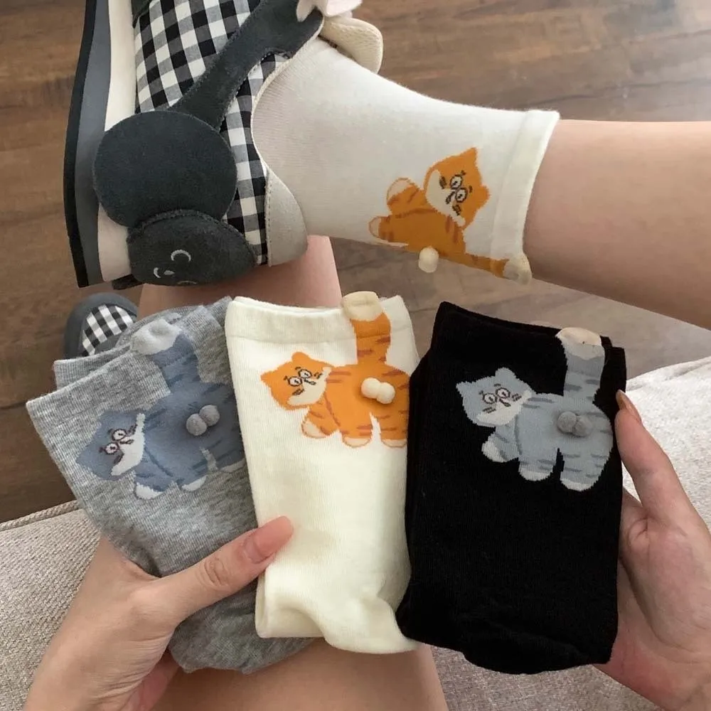 

5 Pairs Cute Soft Cartoon Cat Socks Breathable Fun Design 3D Cat Eggs Socks Elastic Sweat-Absorbing Mid-Calf Socks Streetwear