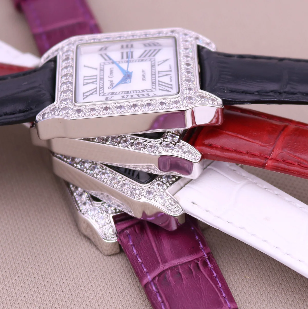 Royal Crown Luxury Jewelry Lady Women\'s Watch Fashion Crystal Hours Dress Leather Bracelet Rhinestone Girl Birthday Gift Box