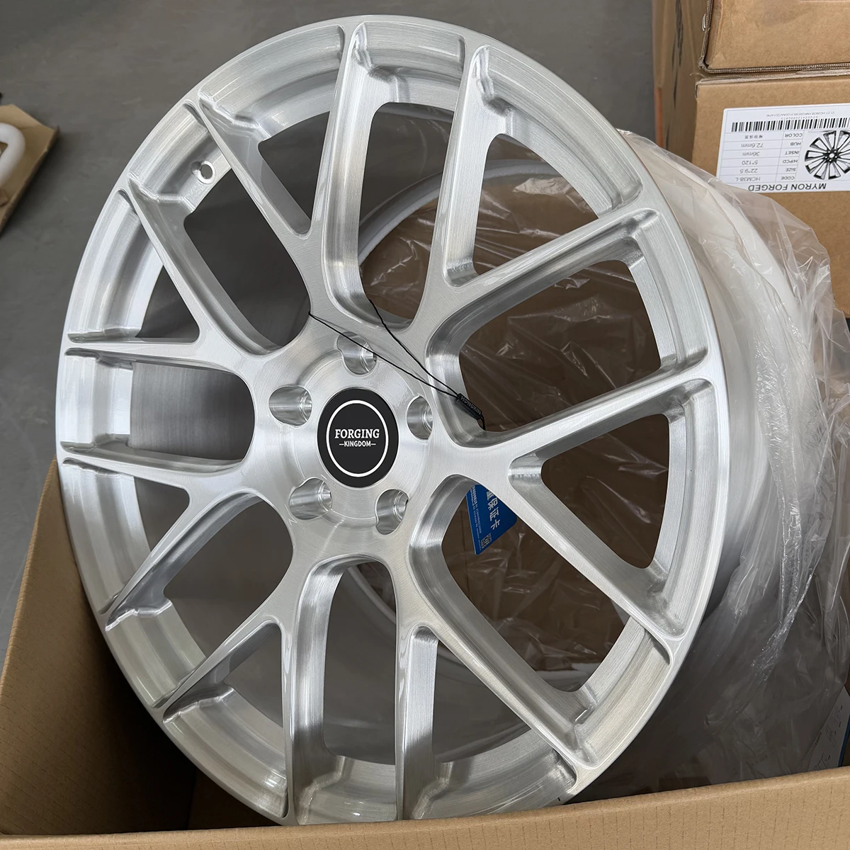 Wholesale Forged Aluminum Alloy Wheels Custom Sizes & PCD 20 22 24 26 Pulgadas New Condition 40mm ET for Car Modifications