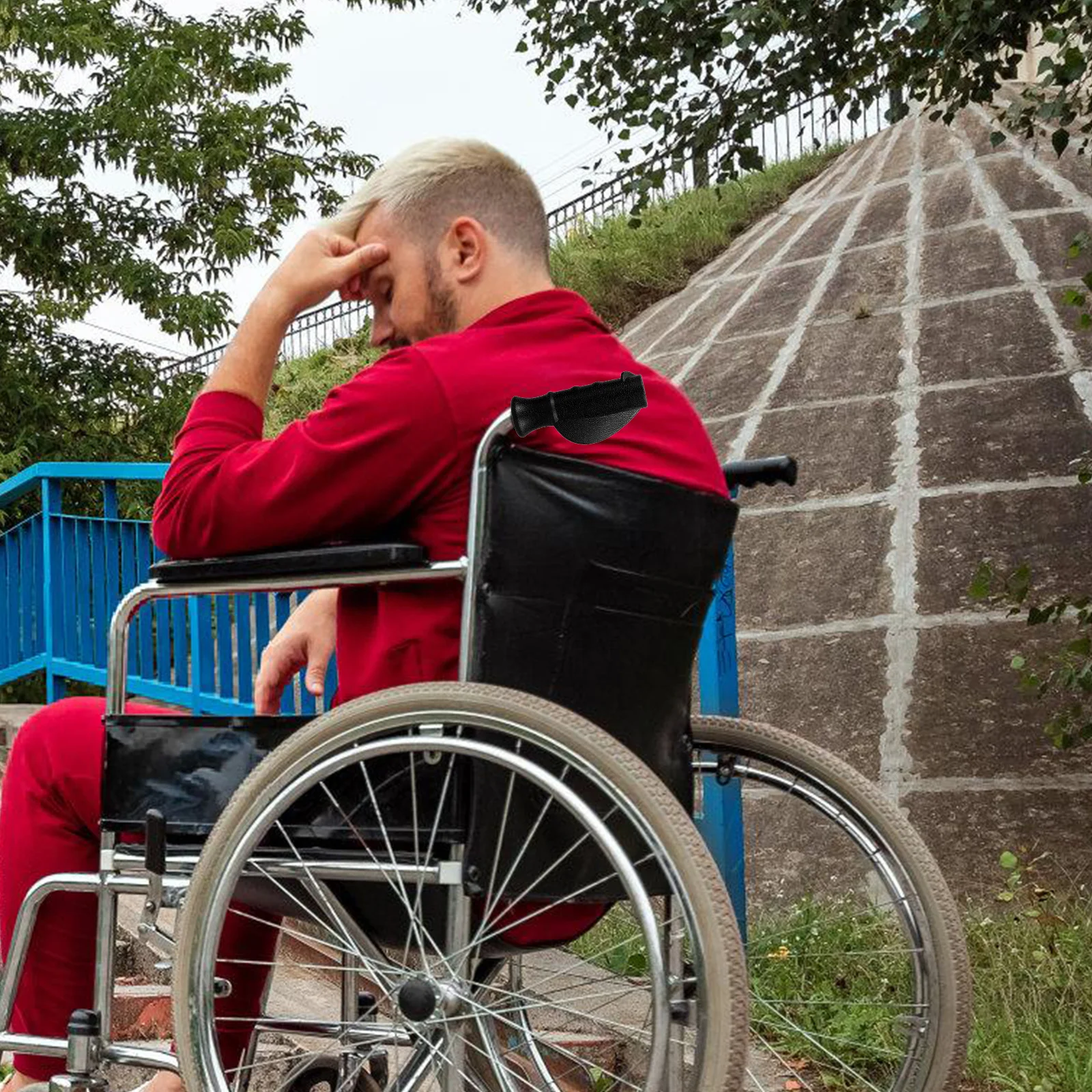 

2 шт. накладки на ручки для инвалидных колясок и прогулочных колясок, удобные, нескользящие, эргономичные, для повседневного использования пожилыми и инвалидами