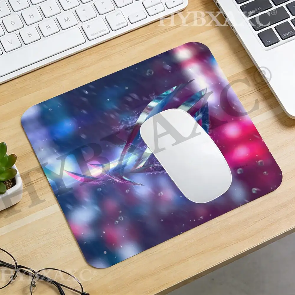 

HYBXAXC Tech Geometric Small Mouse Pad Non-Slip Rubber Desk Mat Keyboard for Office Home for Work Setup, Computer Accessories