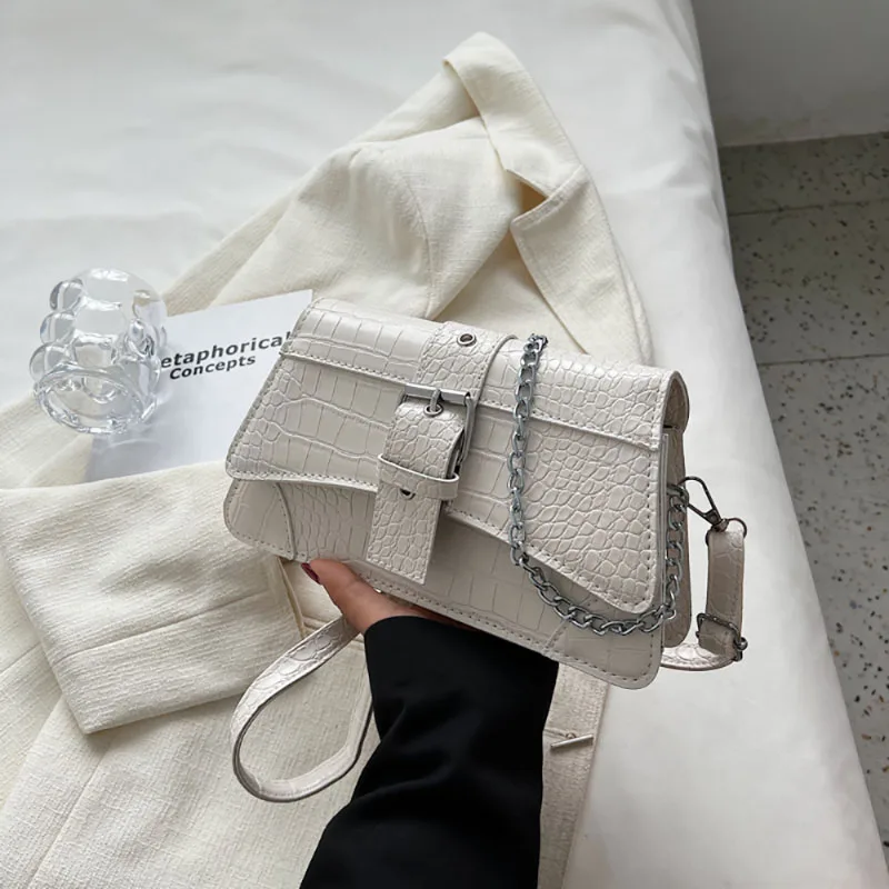 Bolso cruzado de moda con sentido de diseño, bolso cuadrado pequeño con cadena Retro con textura, bolso sencillo que combina con todo, nuevo paquete para axila para Otoño e Invierno