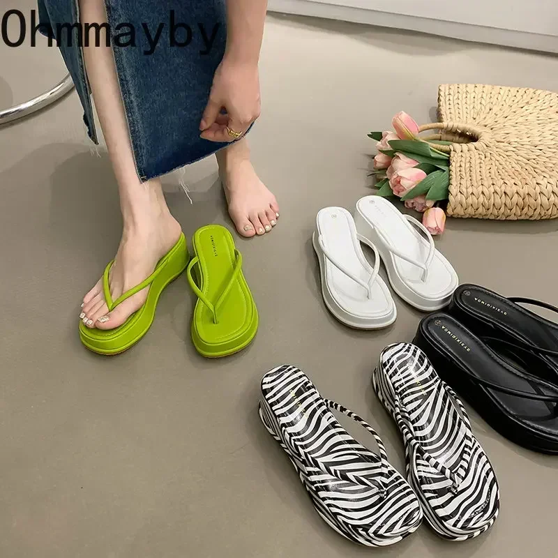 

2025 New Wedges Women Slippers Fashion Slip On Open Toe Ladies Elgant Platform High Heel Non Slip Beach Slides Flip Flop