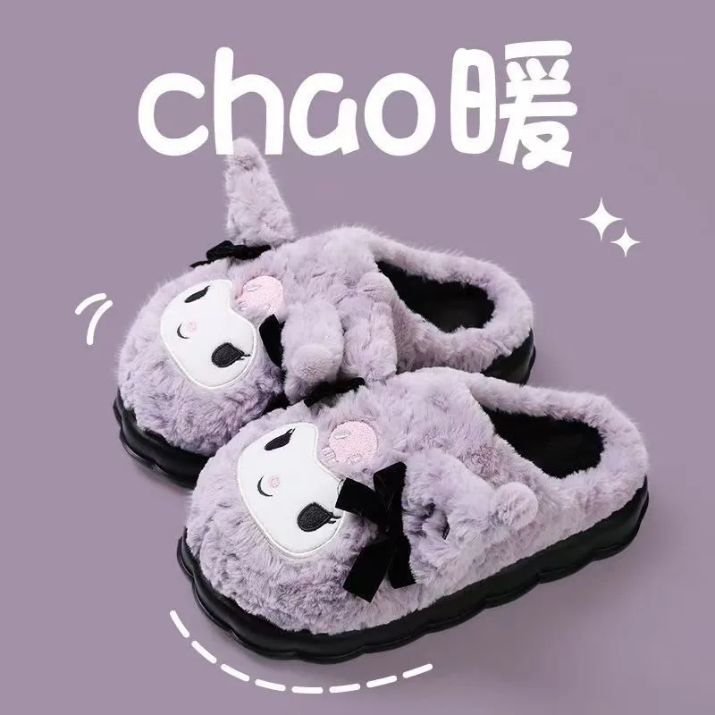 

Зимние женские плюшевые тапочки в стиле аниме Kawaii Kuromi Sanrios, домашние тапочки, утепленные, сохраняющие тепло, мелодия, милая домашняя обувь для девочек