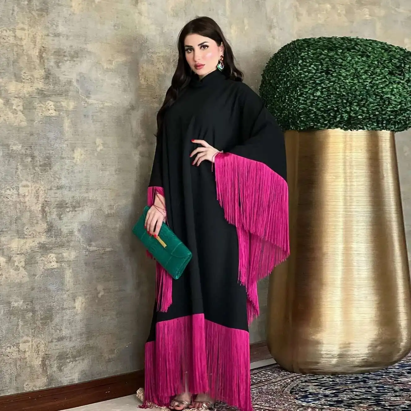 

Mq119 Modest Big Robe Muslim Women Bat Sleeve Tassel Kaftan High Fashion Dress Robe Abaya Ramadan Dubai Luxury Islam Elegant