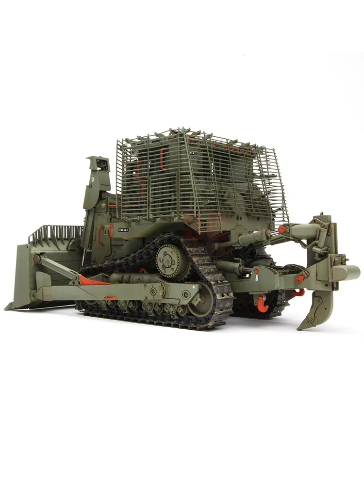 

MENG SS-010 D9R Armored Bulldozer with Slat Armor 1/35 model kit