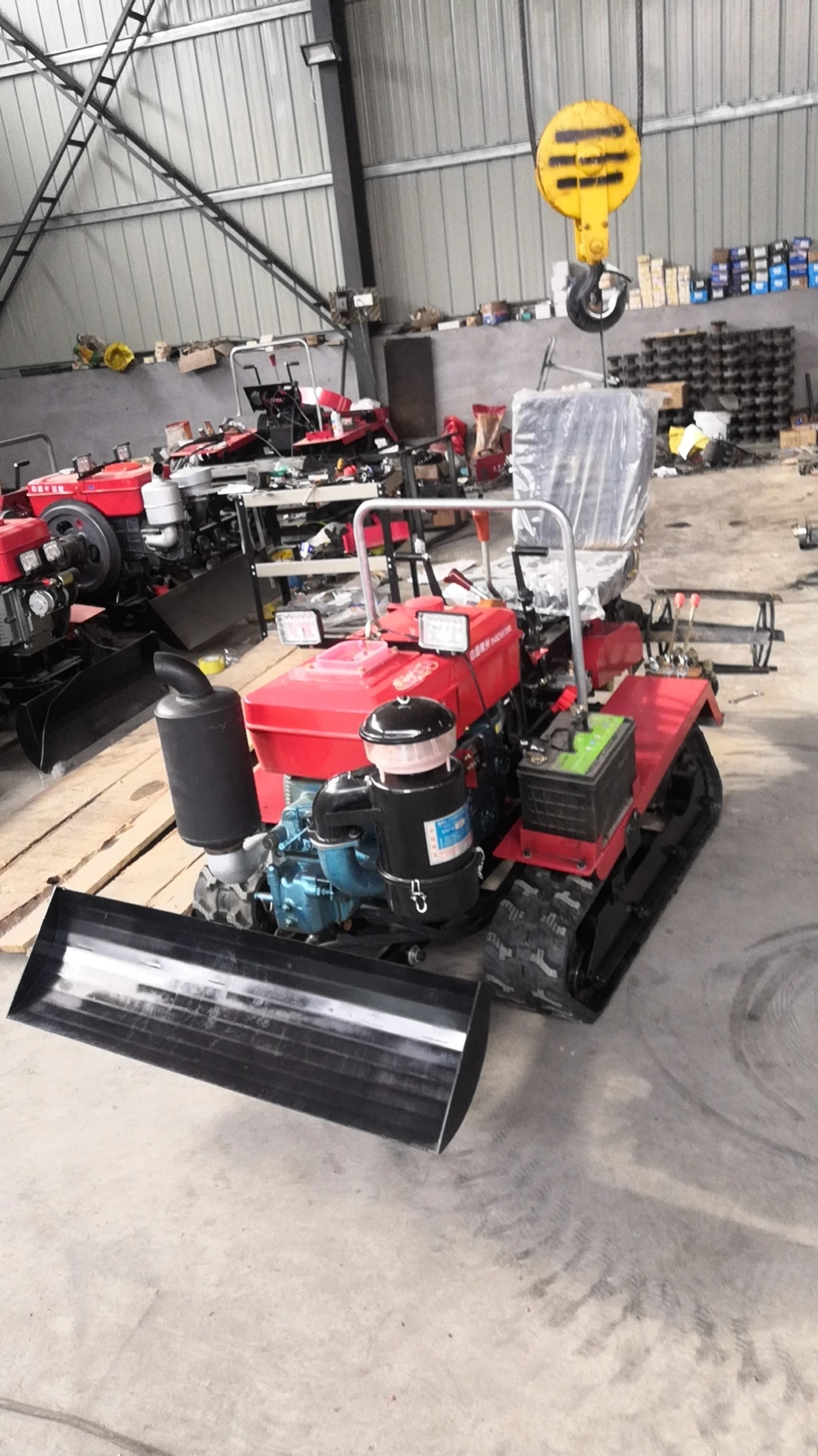 Authoritative Certification China Factory Production Custom-made Options Crawler Agricultural Tillage 35 Horsepower Micro Tiller