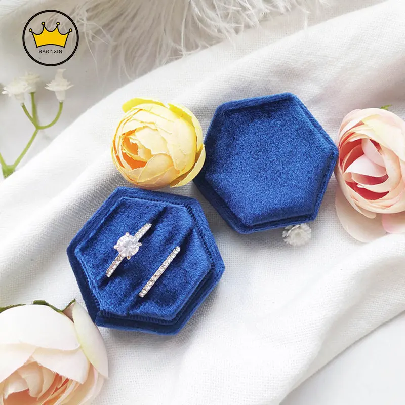

Durable Wedding Octagon Hexagon Shape with Detachable Lid Velvet Jewelry Box Double Ring Storage Box Ring Display Box