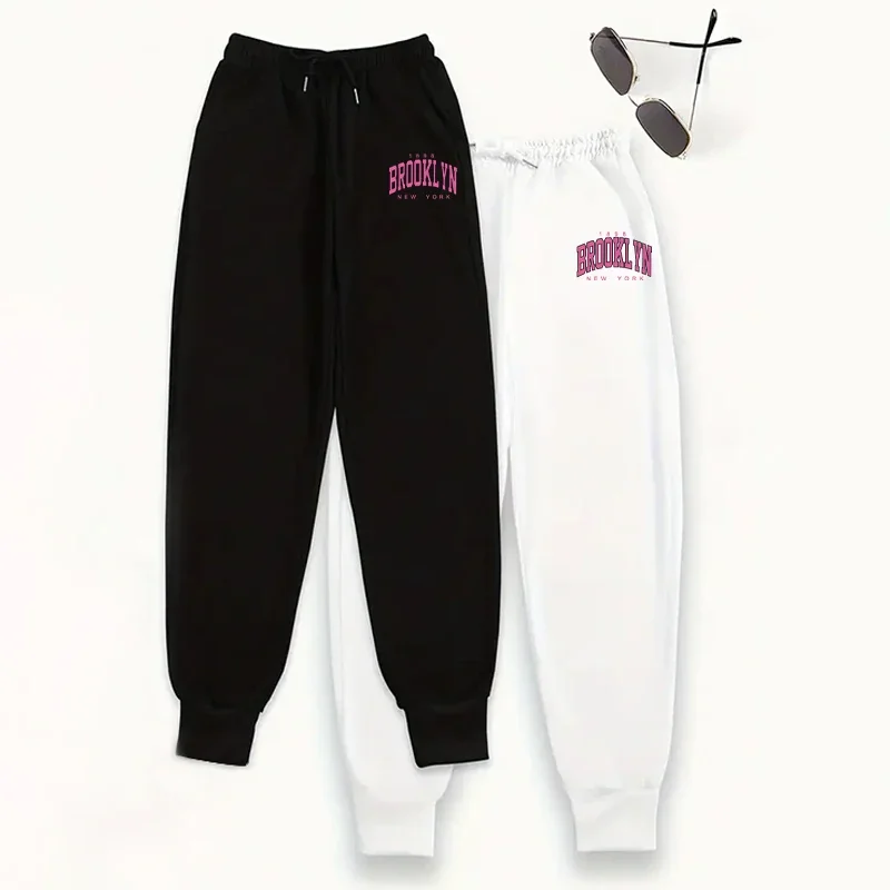 طقم نسائي مكون من قطعتين بنطال رياضي عصري بنطال صالة ناعم 2025 خريف شتاء مريح غير رسمي نمط الشارع قيعان