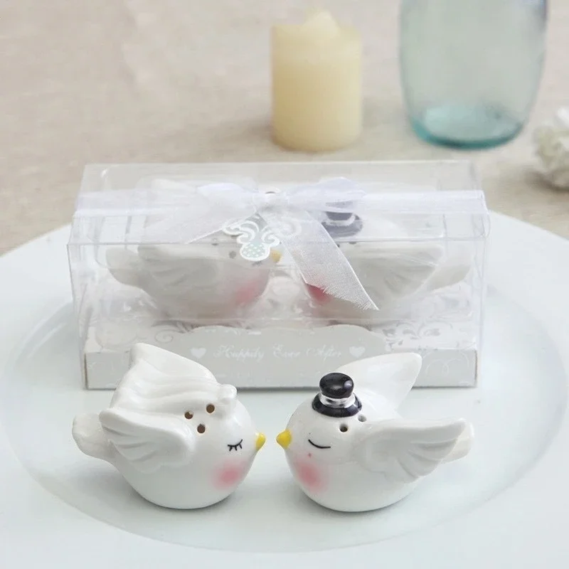 6.2*4*4.2CM Cartoon Hand-painted Angel Bird Couple Ceramic Spice Bottle Gift Pair of Home Kitchen Supplies Pepper Salt Shaker