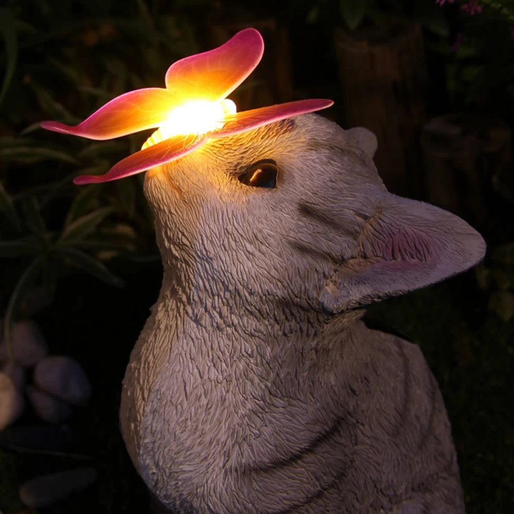 Estatuas de jardín para gatos al aire libre, luz Solar creativa, estatua de gato con luz de mariposa Solar, adorno para decoración de Patio de jardín, nuevo