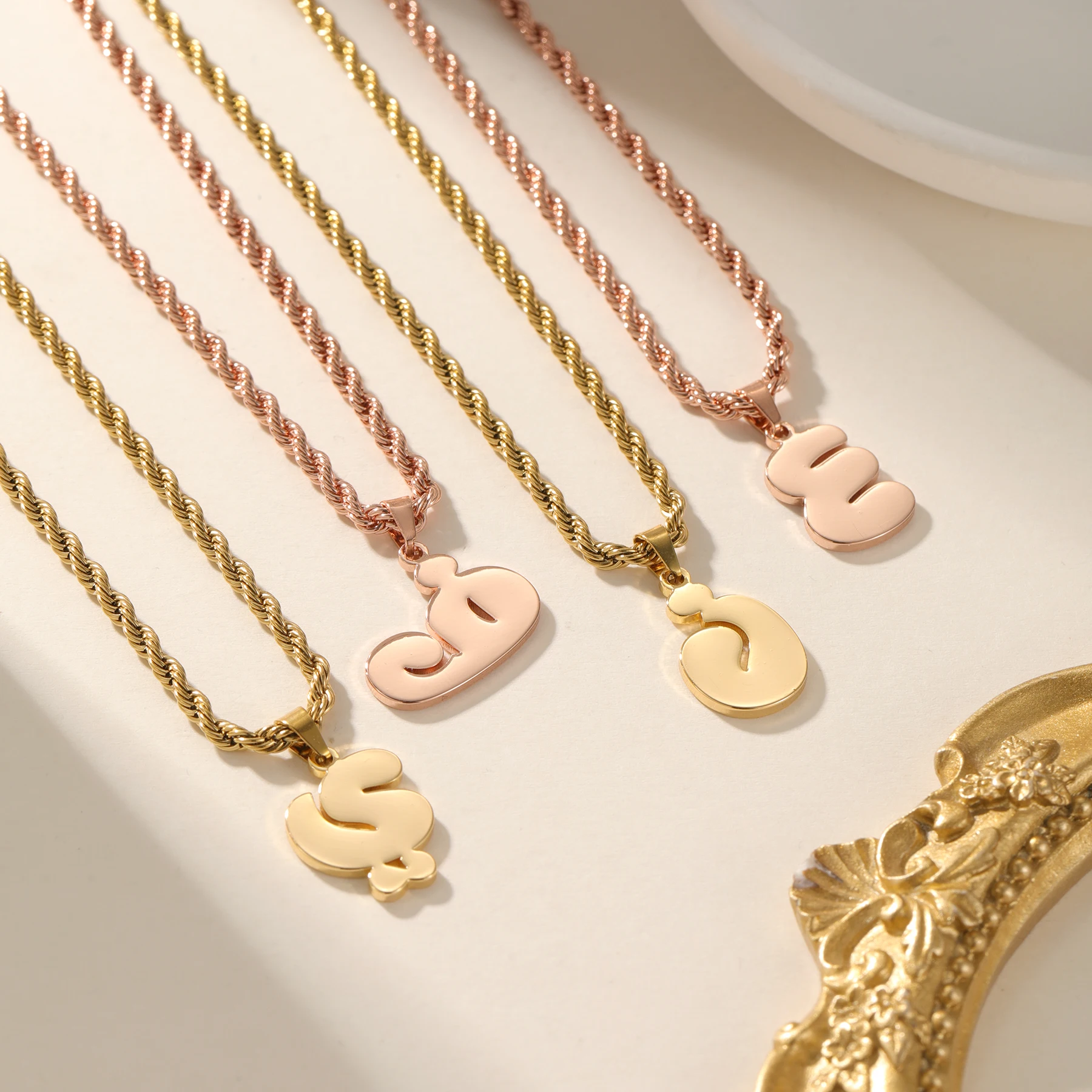 

Кулон с арабской буквой на заказ, широкое тело, ожерелье с лазерной резкой, персонализированный исламский подарок для мужчин и женщин, позолоченная нержавеющая сталь 18 карат