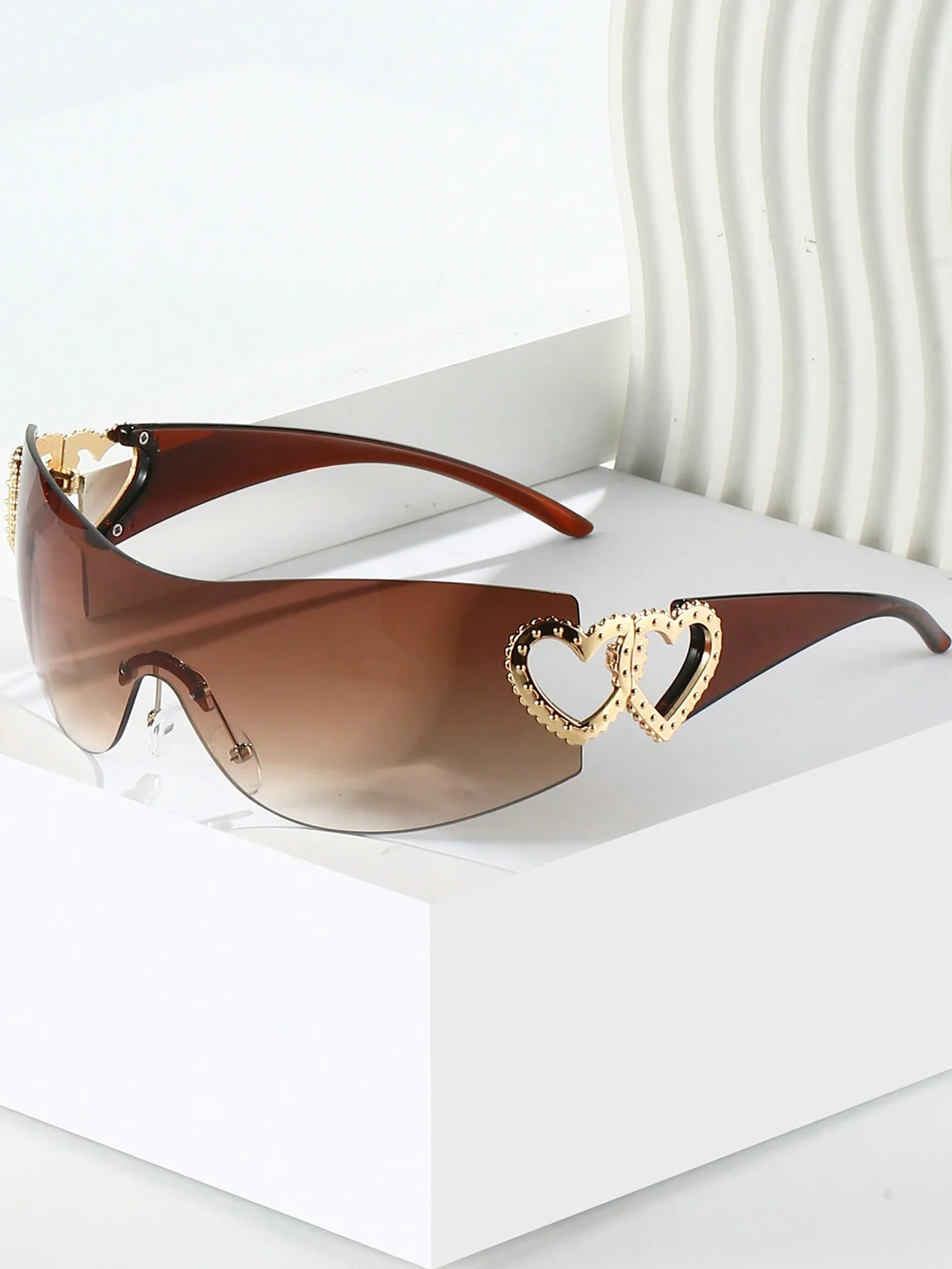 1 Piece Of Women Multi-Color Y2K Love Ladies Fashion Glasses, Large Frame, Sports Style Fashion Glasses, Fashionable Shades Glas