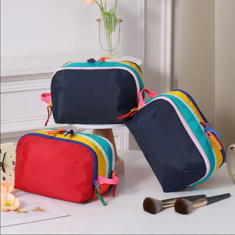 Large Capacity Lightweight Makeup Toiletry Travel Bag Dopamine-Colored Travel Shoulder Bag Waterproof Nylon Toiletry Hanging Bag image 6