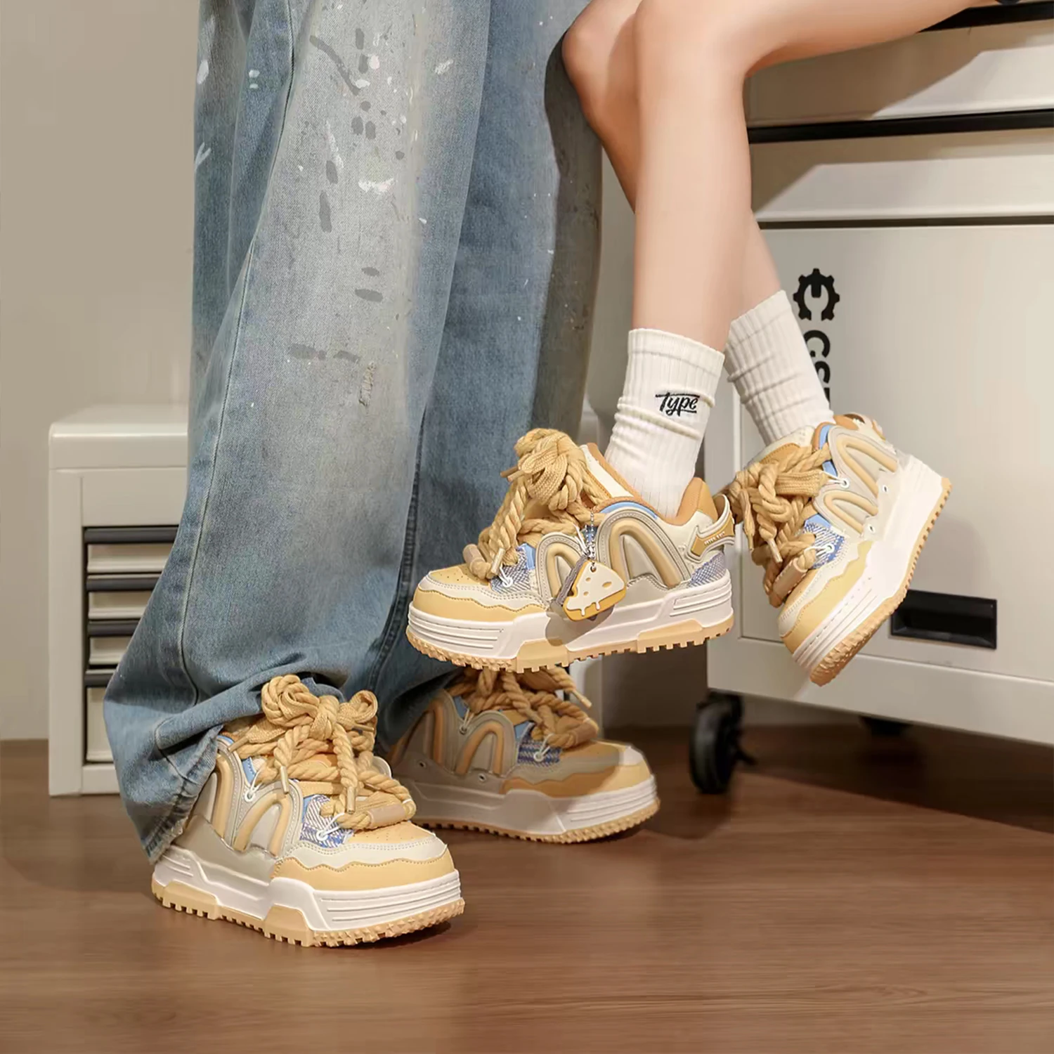 Q-AND New women's shoes men's shoes original niche board shoes versatile casual shoes thick sole height increasing bread shoes
