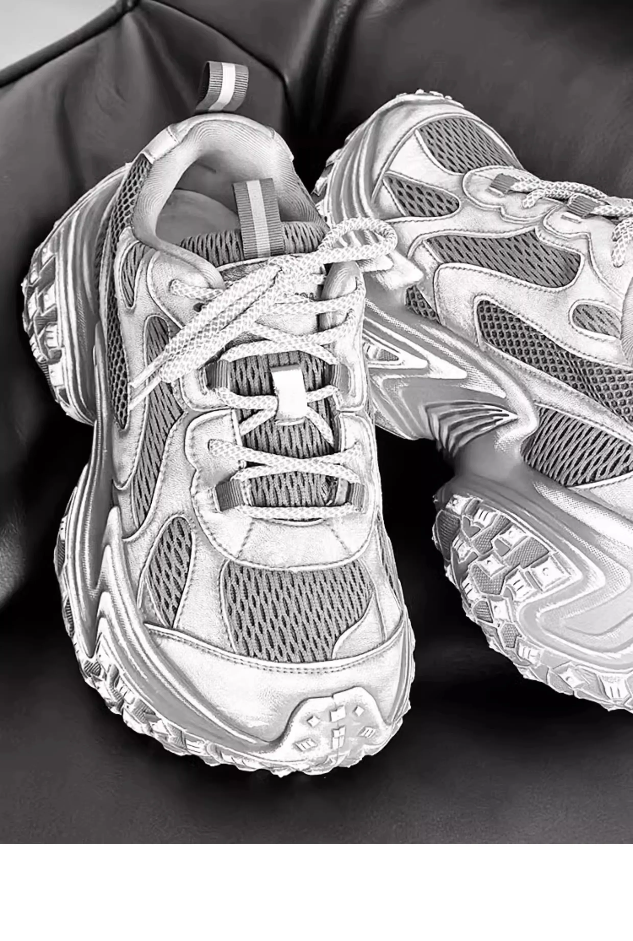 

Retro Sneakers, Retro Low-Top Sneakers for Men and Women, Casual Couple Shoes, Stylish and Minimalist Casual Couple Shoes