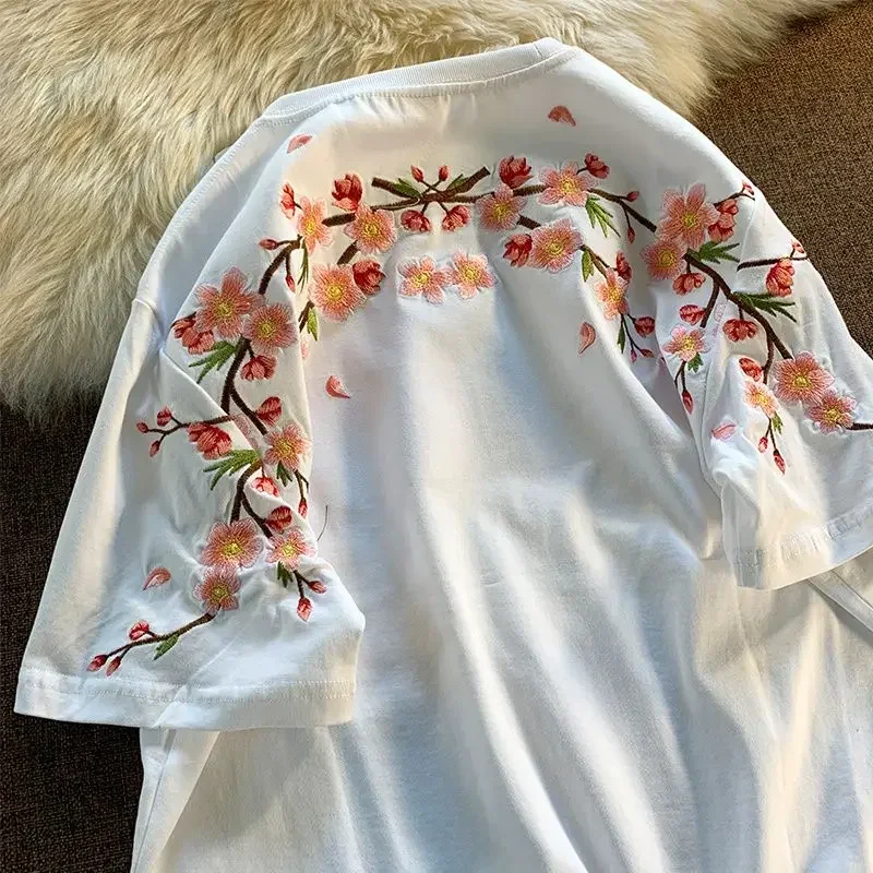 Niche high-end design heavy embroidery floral T-shirt tops for men  women summer loose chic couple short-sleeved T-shirt y2k ins