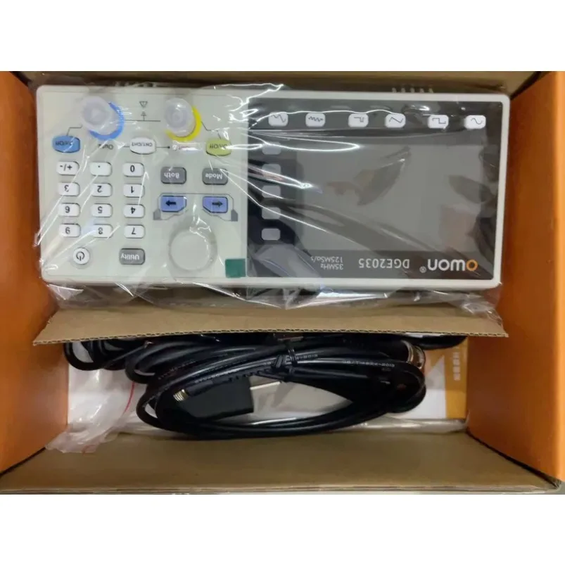 1pc new OWON DGE2035 DGE2070 Signal Generator 70MHz 300MS/s 2CH 14-bit 3.6