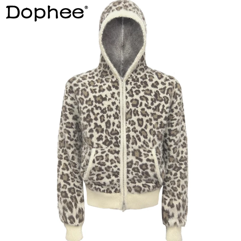 Jaquetas Masculinas 2026: Moletom Solto com Zíper e Capuz, Estampa de Leopardo Jacquard, Macio e Moderno – Tendência e Personalidade para a Primavera