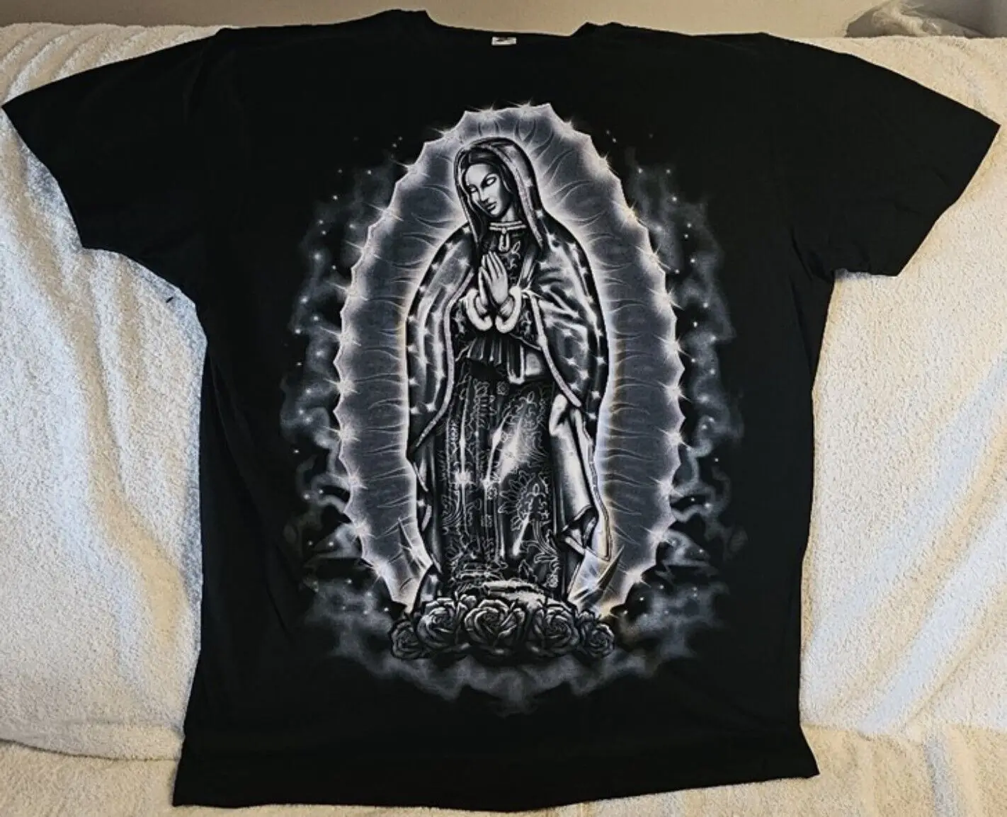 OUR LADY OF GUADALUPE VIRGIN MARY ROSE FLOWER PRAY VIRGEN MORENA T-SHIRT