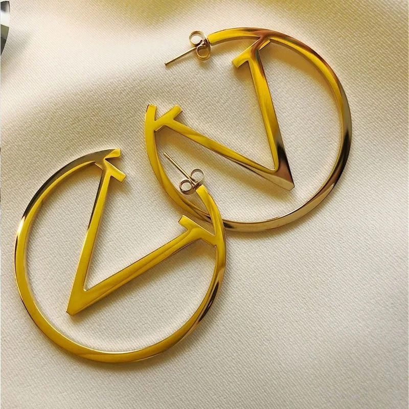 Luxury Brand Exaggerate Geometric Hollow Letter V Dangle Earrings for Women Personality Stainless Steel Korea Jewelry Fastness