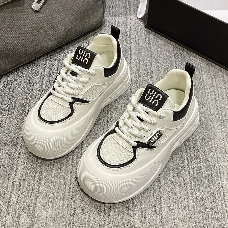 Witte damesschoenen Mesh ademende studentensportschoenen Dikke bodem Lichtgewicht vrijetijdsschoenen