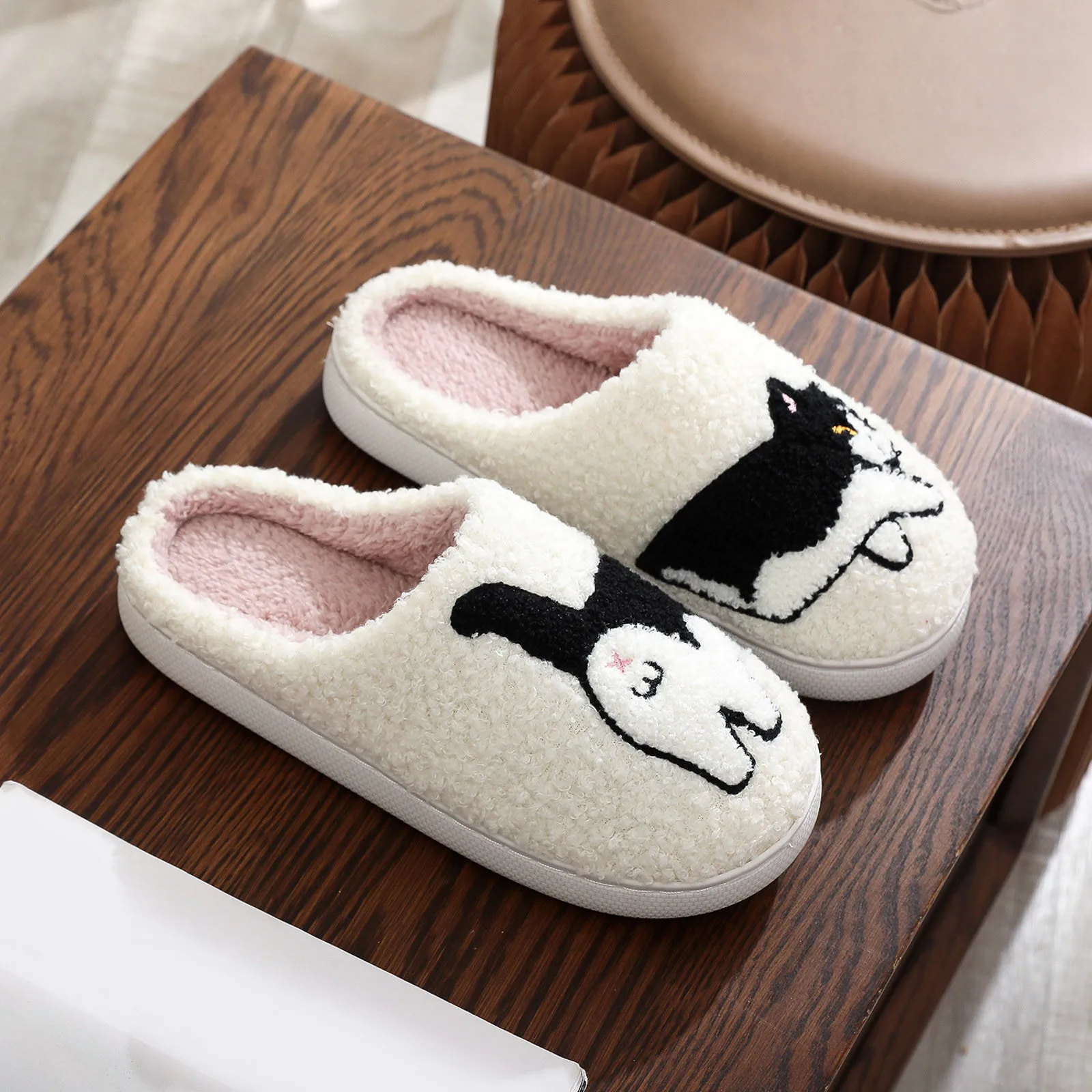 Cow Cat Pet Pattern Embroidery stuffed Home Platform Cozy Wool Cotton Slippers Cute Warm Non-slip Indoor Slippers Pet Mom Gift