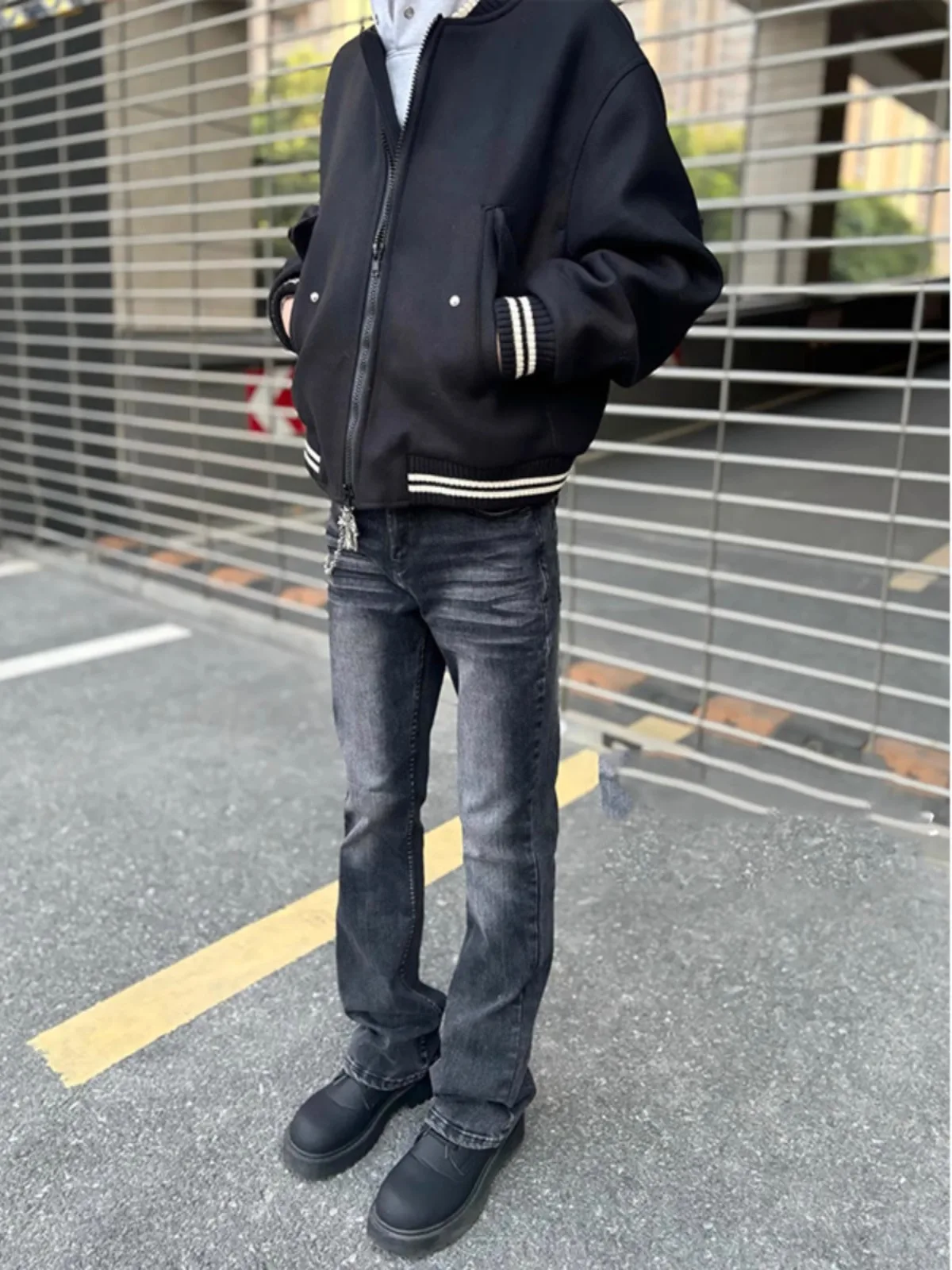 

American High Street Vibe Men's Clean Fit Bla Jeans Straight Leg Micro Flared Pants Worn in Denim mid High Waist Youth Trend