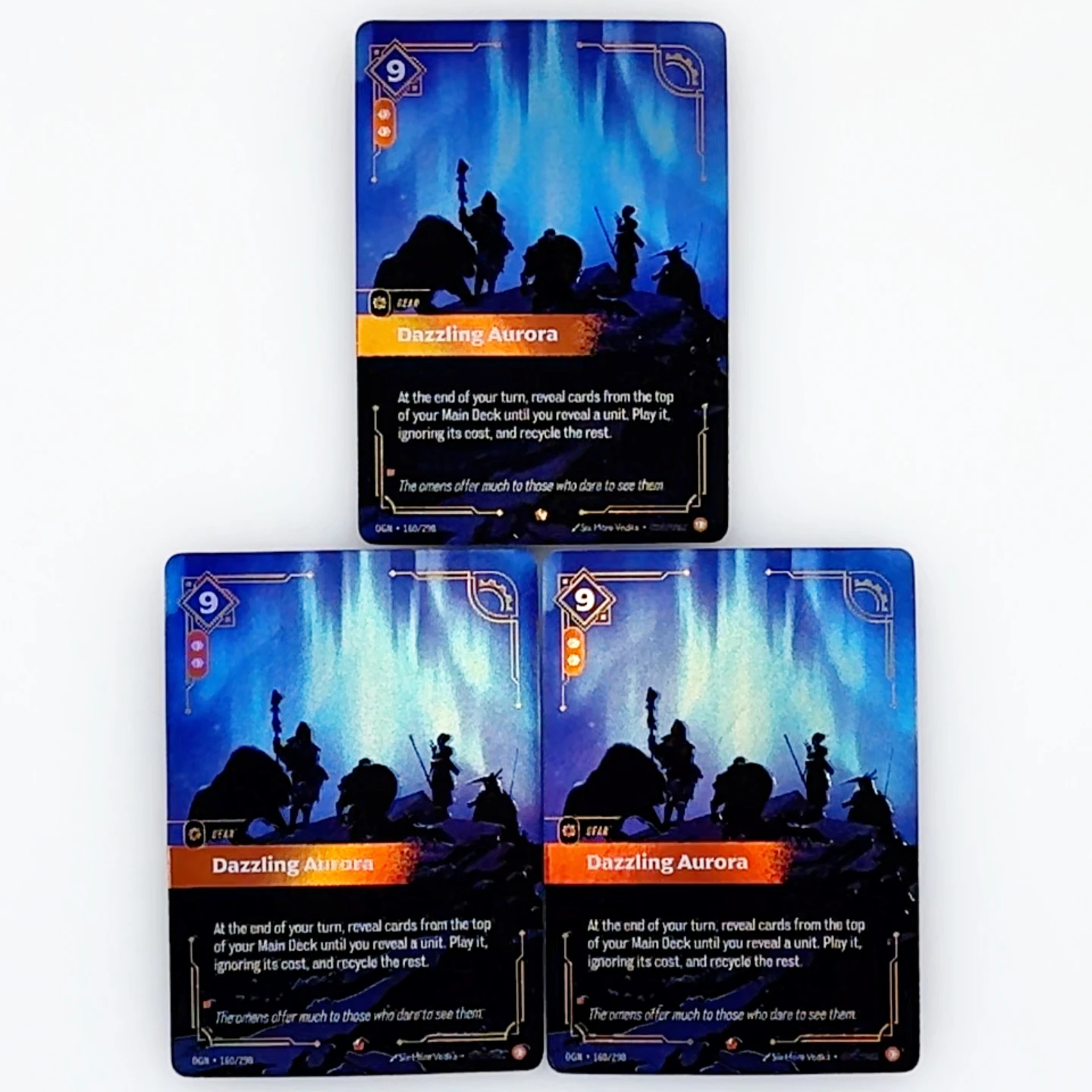 

Набор из 3-х карт League of Legends Riftbound Gear: Карты Dazzling-Aurora и OGN-160, текстурированные фольгированные карты, коллекционные аниме-карты, игровые игрушки