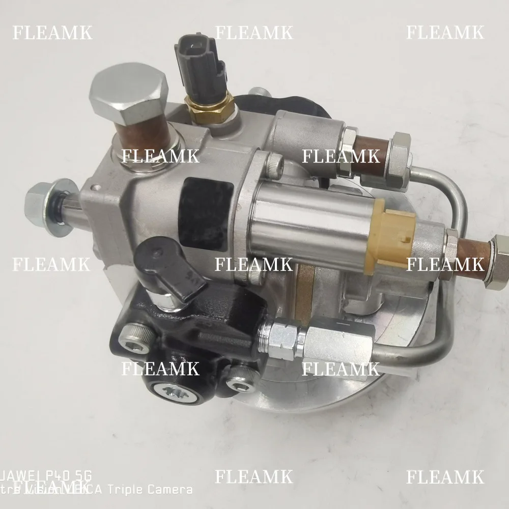 High Quality Diesel Common Rail Fuel Injection Pump 294000-1443 22100-E0540