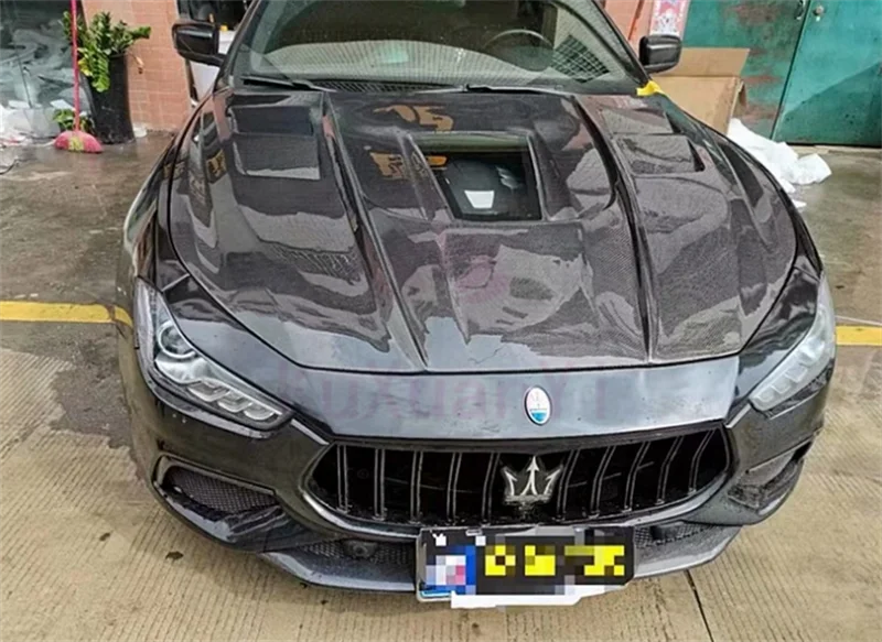 

Used 14-17 for Ghibli New Product YL Style Carbon Fiber Transparent Engine Hood Body Kit