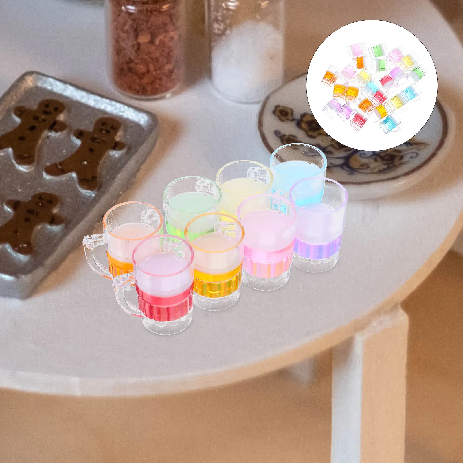 24個のミニチュアビールマグカップリアルなプラスチック製ドールハウスキッチン小道具鮮やかな色詳細な職人技によるロールプレイ用