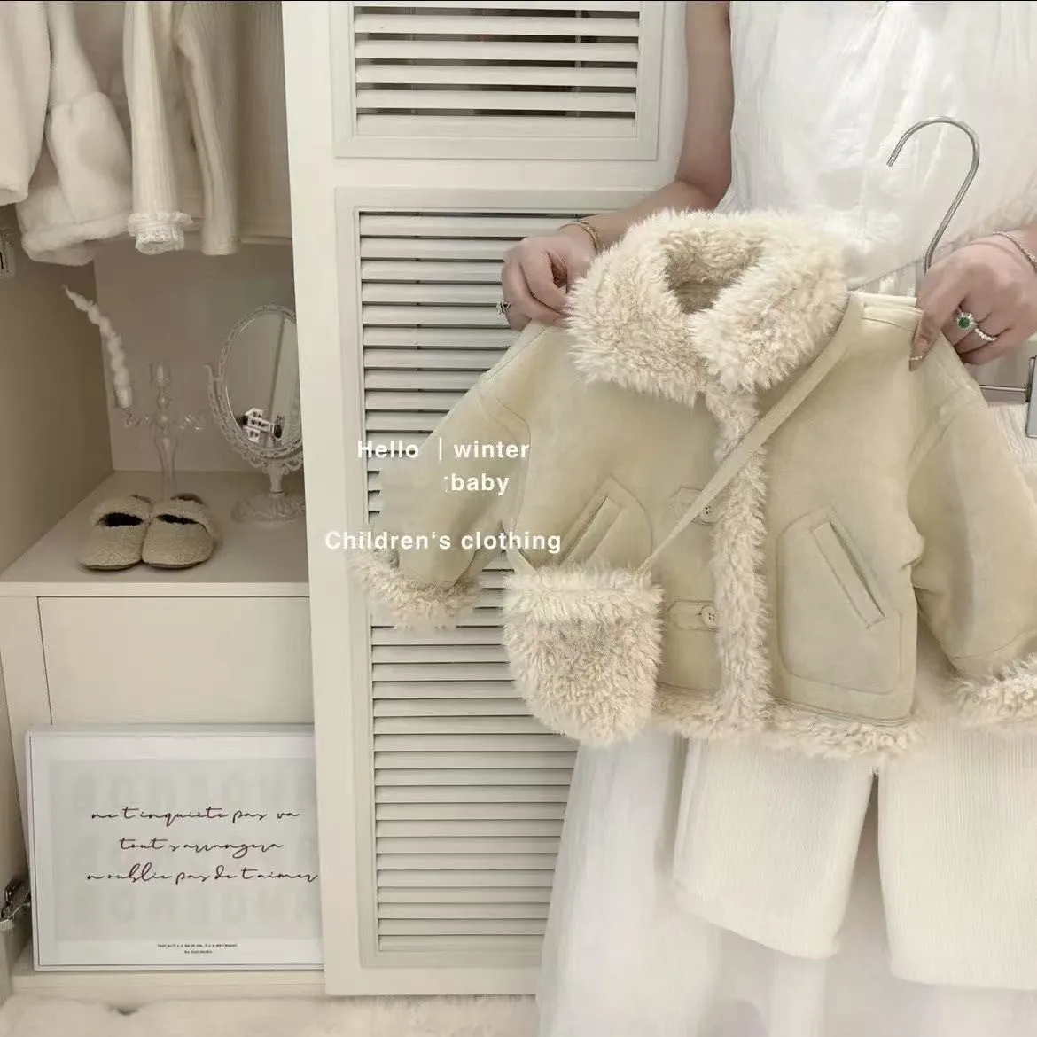 

Baby Girl One-piece Velvet Pants Autumn and Winter Girls' Thick Jacket New Children's Velvet Fur Integrated Velvet Coat Free Bag