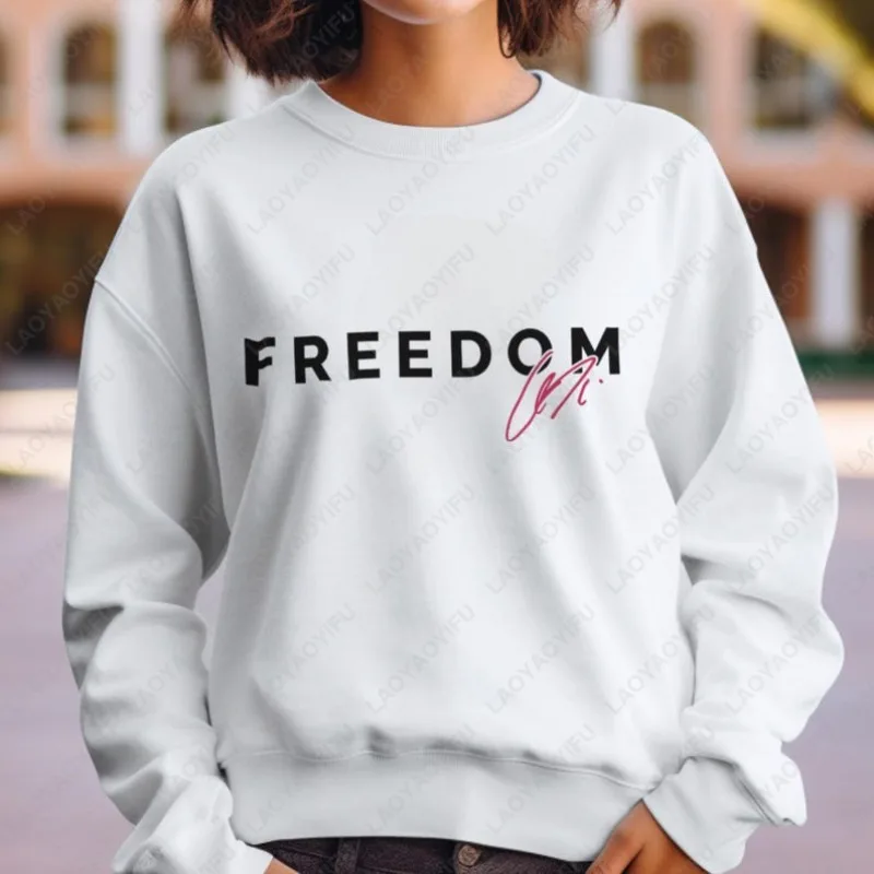 

Charlie Kirk Signature Freedom Sweatshirt Unisex Crewneck Pullovers Autumn Winter Memorial Charlie Kirk Parade Attire Sportswear