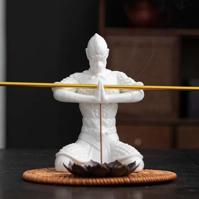 Aromatherapy burner household indoor incense creative great sage Wukong Zen sandalwood road personalized living room entrance