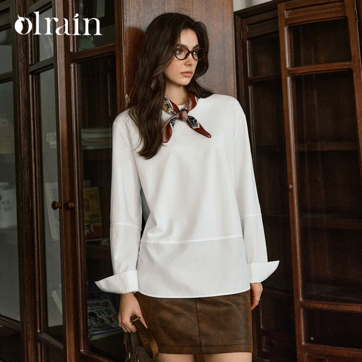 

OLrain Minimalist Ladies Blouses Women's Cotton Blend Splicing Loose Long Sleeve Tops 2026 Autumn Woman Clothing M57QC000035