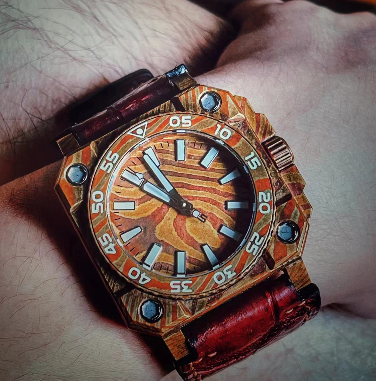 Sapphire glass Damascus/Mokume customized diving automati watch Meteorite/Mokume dialwatch for men